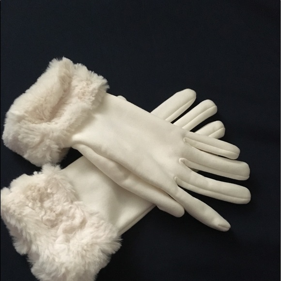 Jaclyn Smith Accessories - Jaclyn Smith gloves